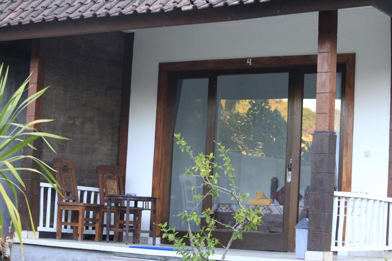 Coconut Beach Bungalows & Warung 2 Amed Exterior foto